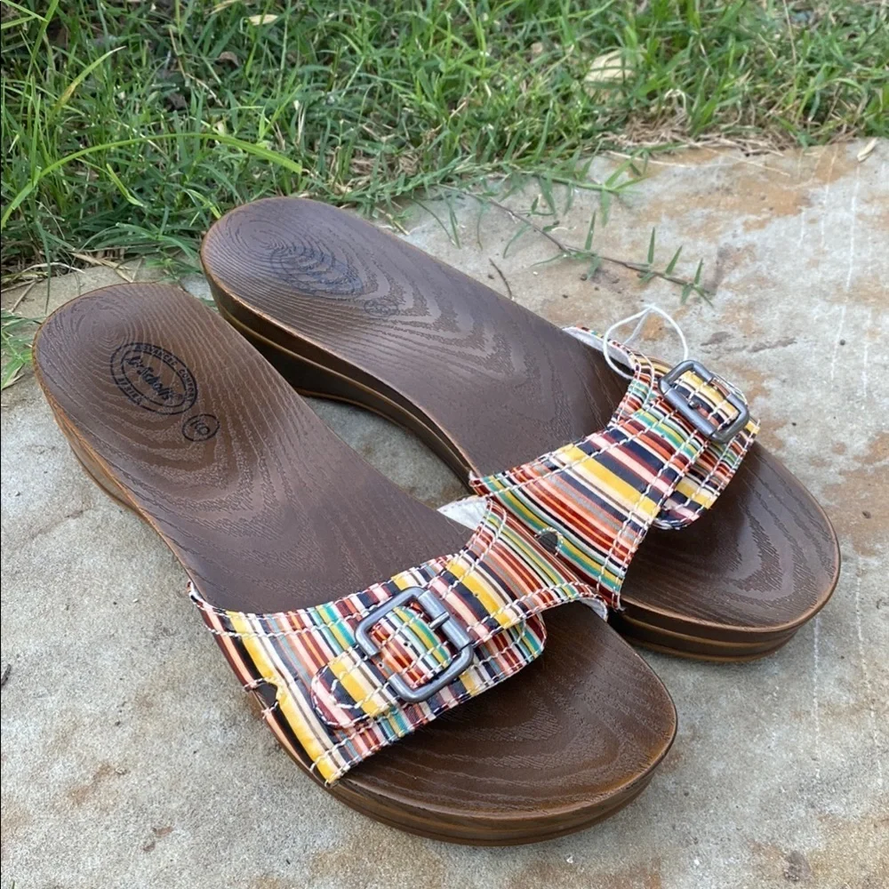 Dr. Scholls faux wood slip on sandals colorful stripe gold tone buckle womens 9